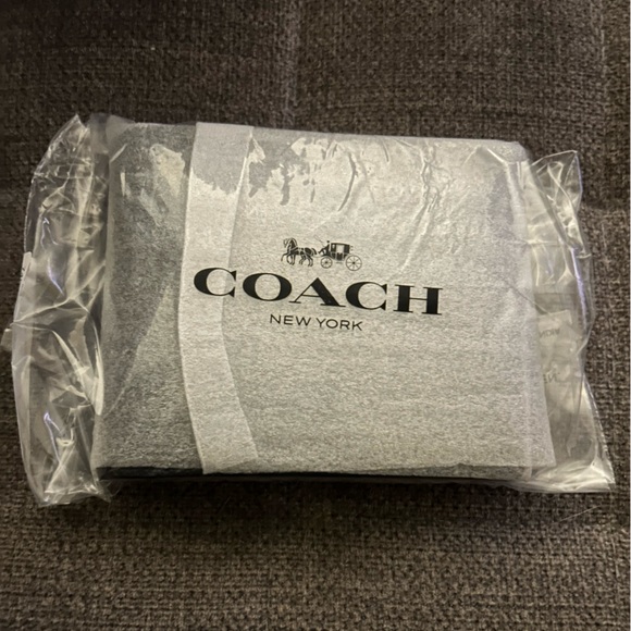 COACH 3 In 1 Leather Wallet - Picture 9 of 9